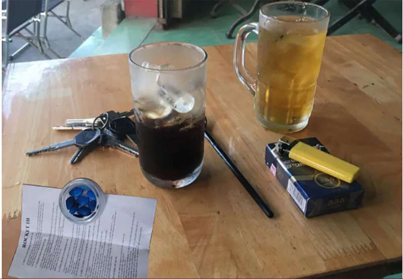 Uống 1 viên thuốc Rocket 1h trước quan hệ 1 tiếng